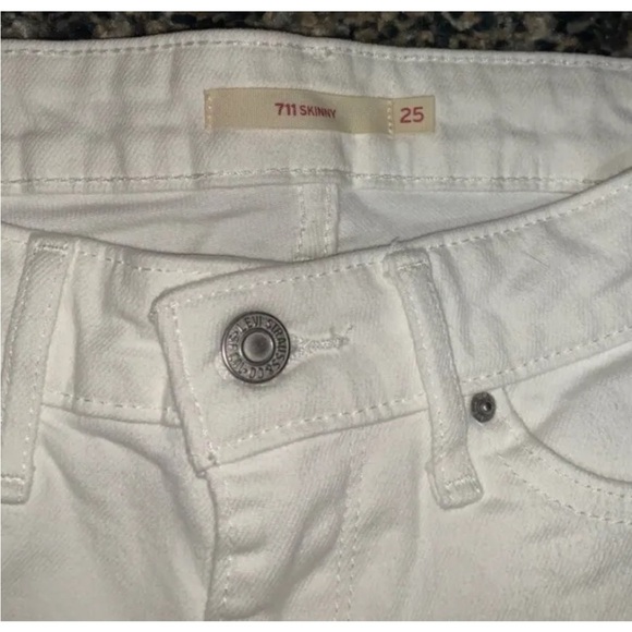 Levi Strauss 711 Skinny White Denim Jean Sz 25 Neutral Versatile Chic - Picture 2 of 5